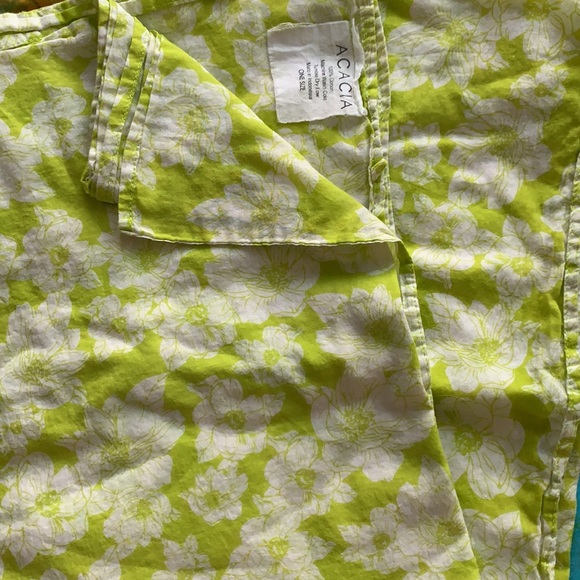 Acacia Neon Magnolia Mommy and Me set. - Picture 4 of 4